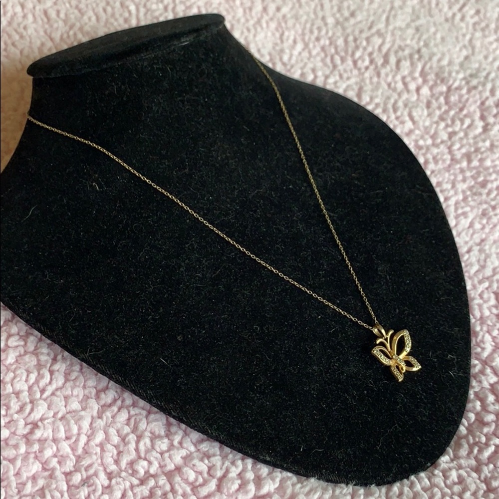 Gold plated sterling silver butterfly necklace - Picture 3 of 7